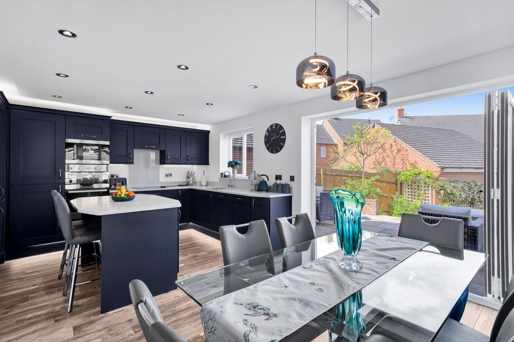 Additional image 12 of 5 bed detached house for saleSpitfire Road, Castle Donington DE74