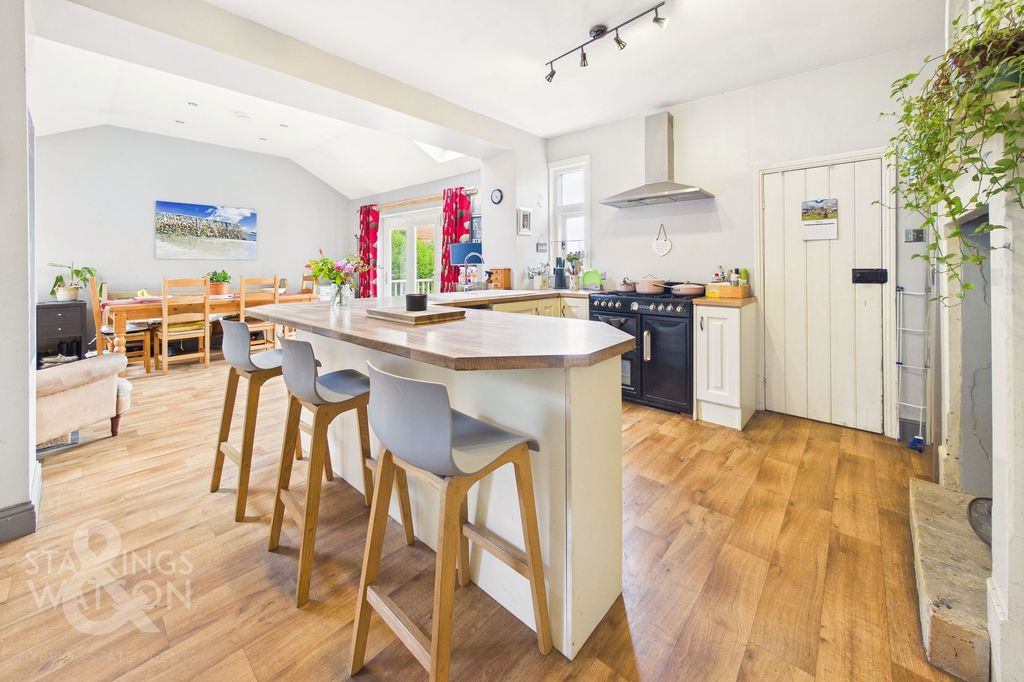 Additional image 2 of 4 bed end terrace house for saleLondon Road, Beccles NR34
