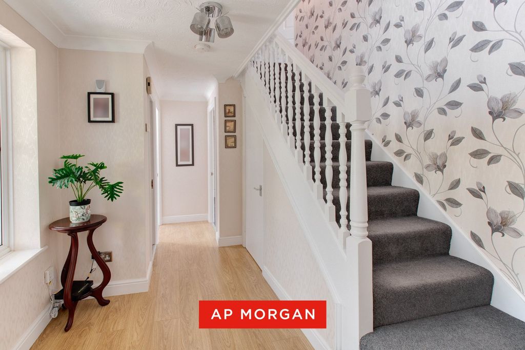 Additional image 10 of 4 bed detached house for saleHarbours Close, The Forelands, Bromsgrove, Worcestershire B61