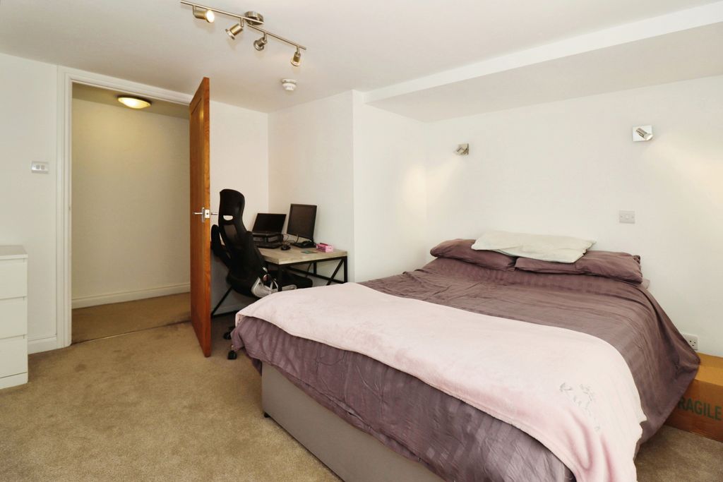 Additional image 14 of 2 bed flat for saleLong Street, Dursley, Gloucestershire GL11
