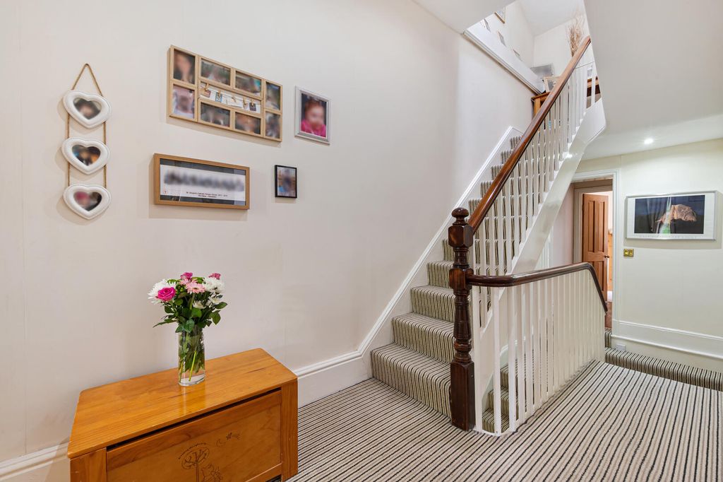 Additional image 2 of 4 bed flat for saleStockport Road, Timperley WA15