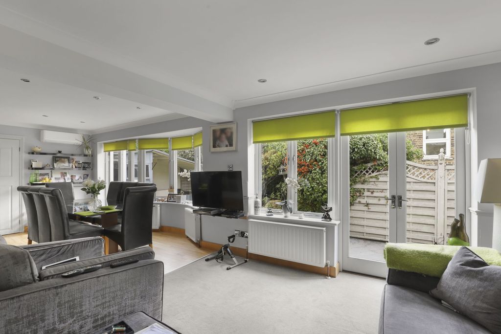 Additional image 18 of 4 bed link detached house for saleWestbury Lane, Buckhurst Hill IG9