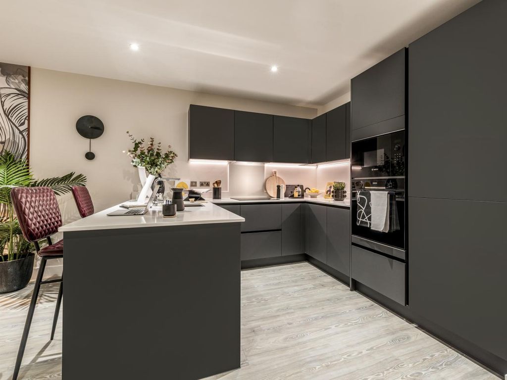 Additional image 7 of 1 bed flat for saleKent Avenue, Dagenham RM9