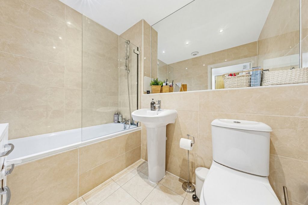 Additional image 7 of 2 bed flat for saleCopers Cope Road, Beckenham BR3