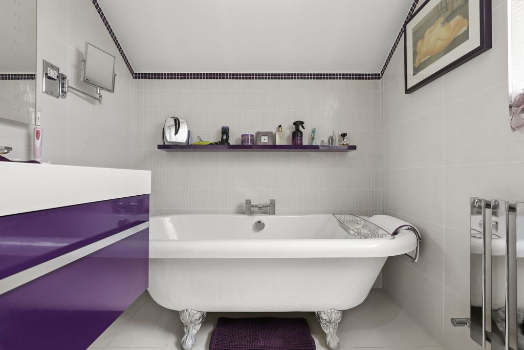 Additional image 29 of 4 bed link detached house for saleWestbury Lane, Buckhurst Hill IG9