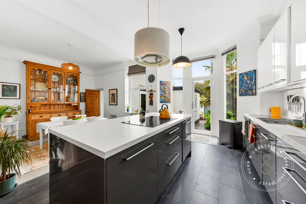 Additional image 6 of 5 bed terraced house for saleMarlborough Road, Cardiff CF23