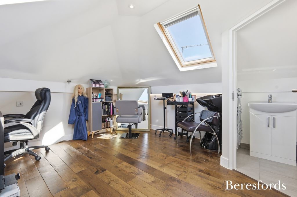 Additional image 8 of 3 bed maisonette for saleTudor Drive, Gidea Park RM2