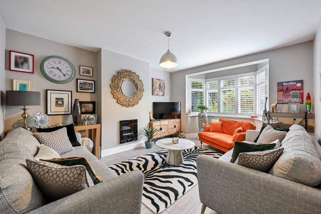 Additional image 5 of 4 bed property for saleSandersfield Road, Banstead SM7