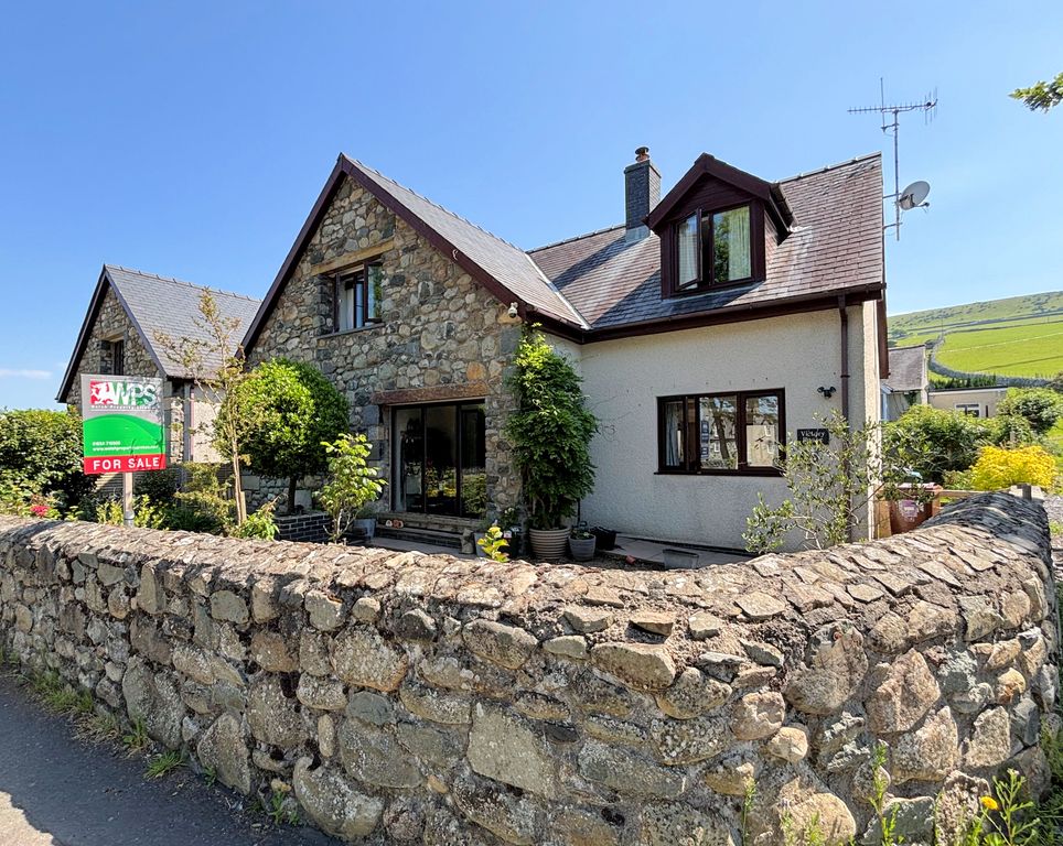 4 bed detached house for saleLlwyngwril LL37