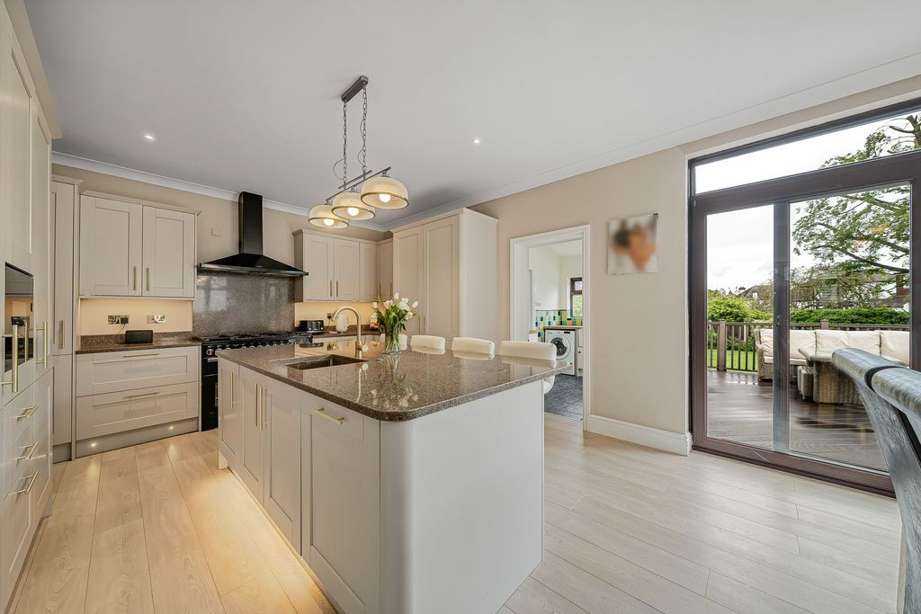 Additional image 5 of 6 bed detached house for saleLion Road, Bexleyheath DA6