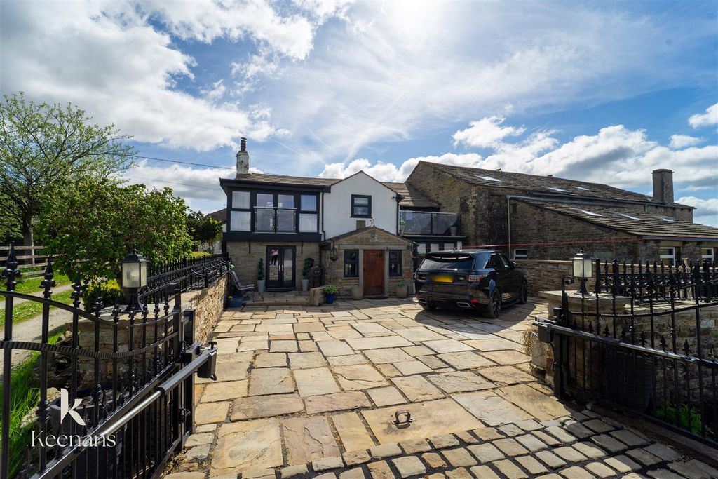 Additional image 32 of 4 bed semi-detached house for saleTong Lane, Bacup OL13