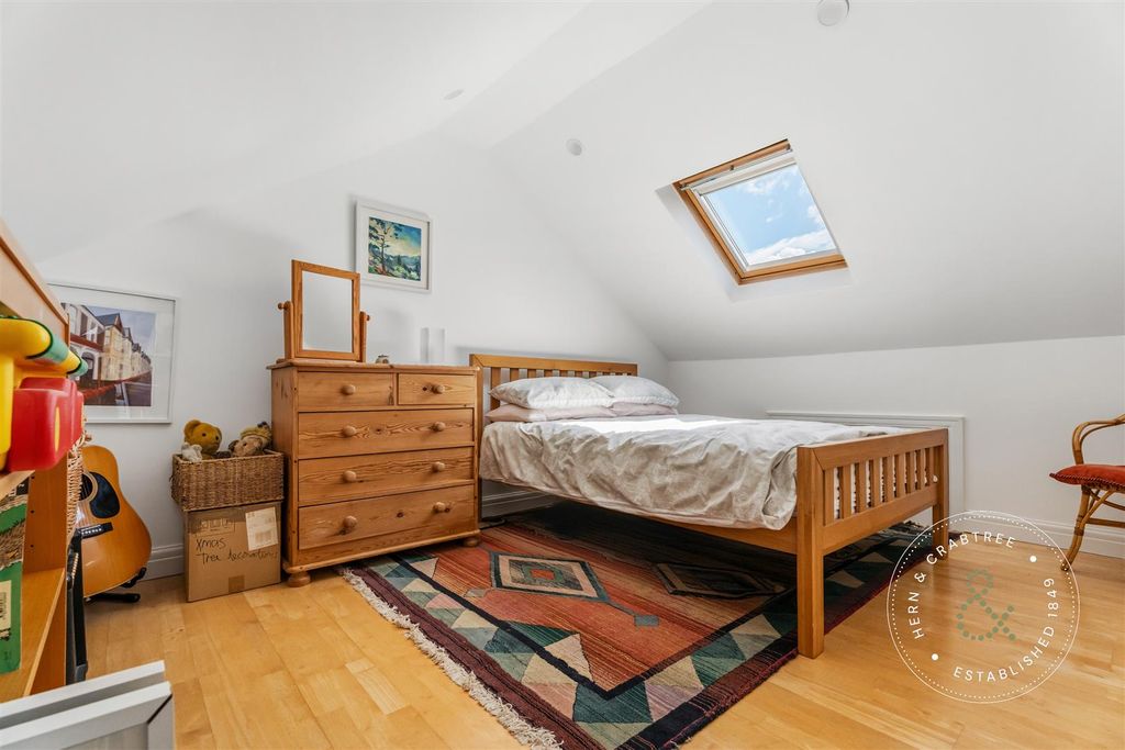 Additional image 26 of 4 bed terraced house for salePen Y Bryn Road, Heath, Cardiff CF14
