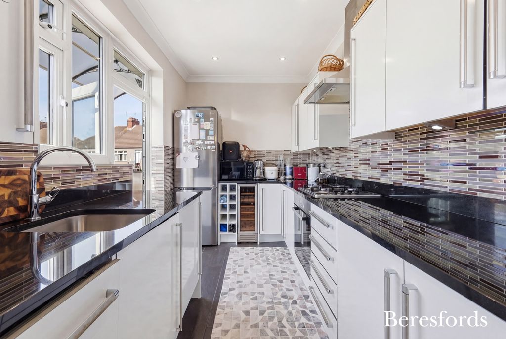 Additional image 5 of 3 bed maisonette for saleTudor Drive, Gidea Park RM2