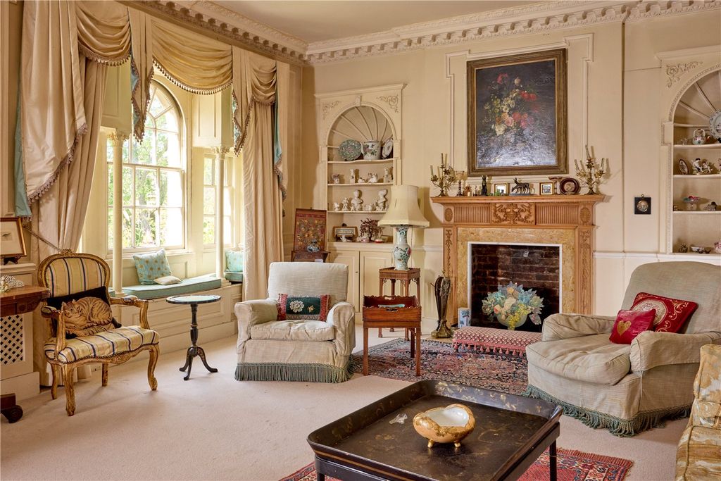 Additional image 4 of 6 bed semi-detached house for saleBroad Street, Bampton, Oxfordshire OX18