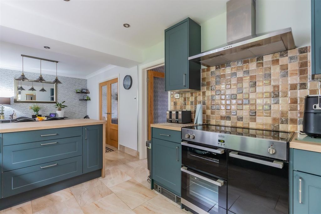 Additional image 8 of 4 bed property for salePatreane Way, Culverhouse Cross, Cardiff CF5