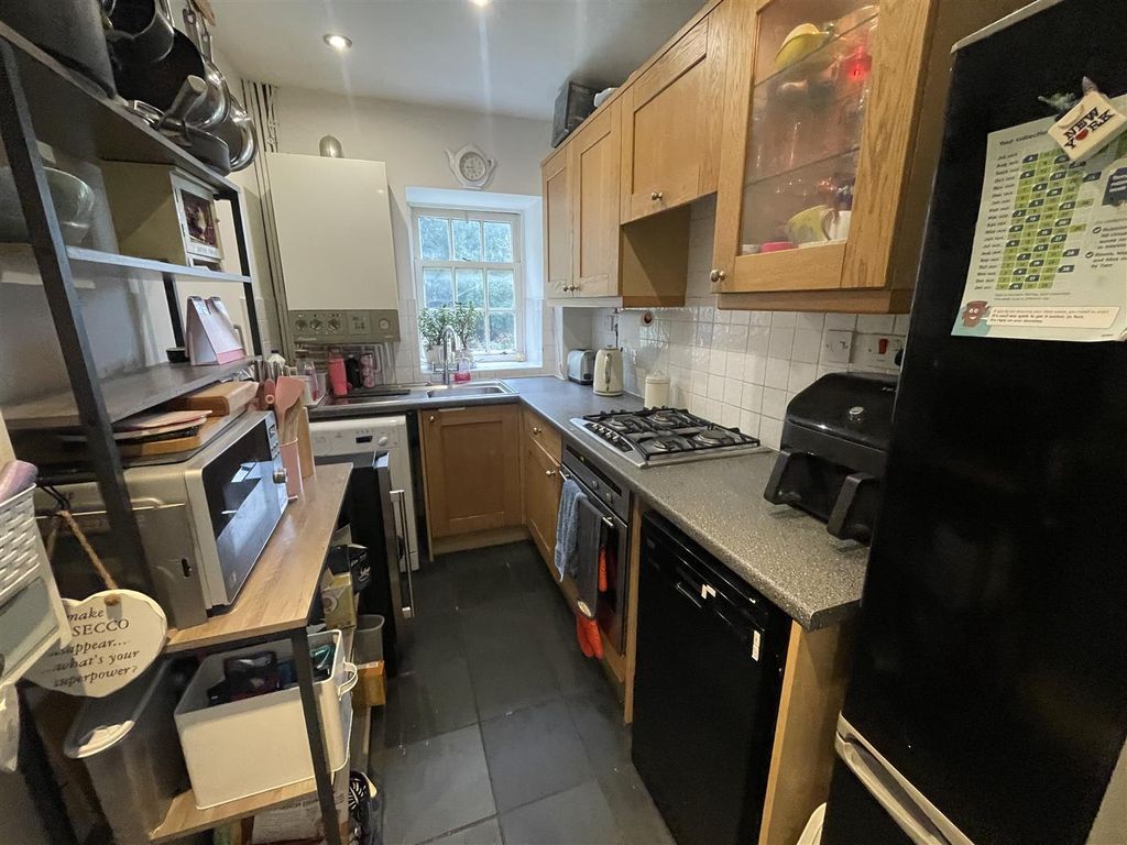 Additional image 4 of 2 bed maisonette for saleEast Street, Crewkerne - Sensible Offers Considered TA18