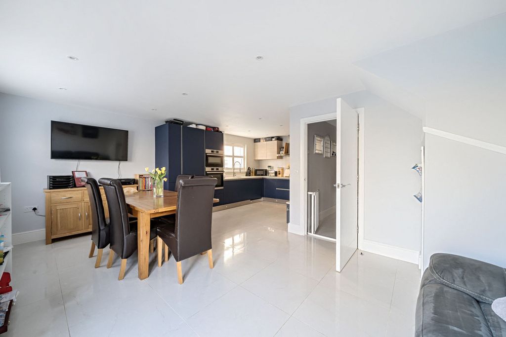 Additional image 3 of 4 bed detached house for saleCarmelite Road, Aylesford ME20