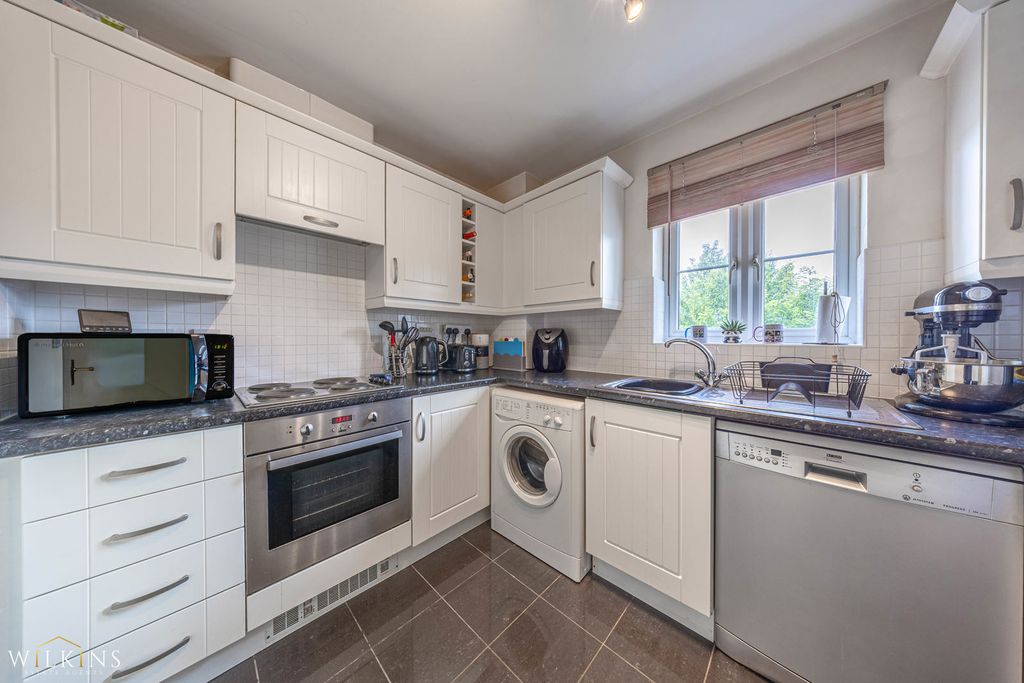 Additional image 6 of 2 bed flat for saleMeander Close, Wilnecote, Tamworth, Staffordshire B77