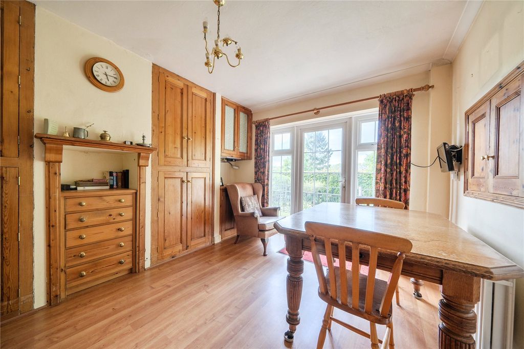 Additional image 15 of 3 bed bungalow for saleQueens Road, Alton, Hampshire GU34