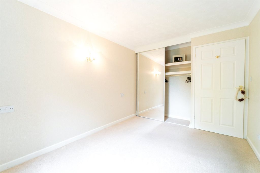 Additional image 9 of 2 bed flat for saleEdnall Lane, Bromsgrove, Worcestershire B60