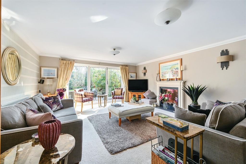 Additional image 3 of 4 bed detached house for saleClavering Walk, Cooden, Bexhill-On-Sea TN39