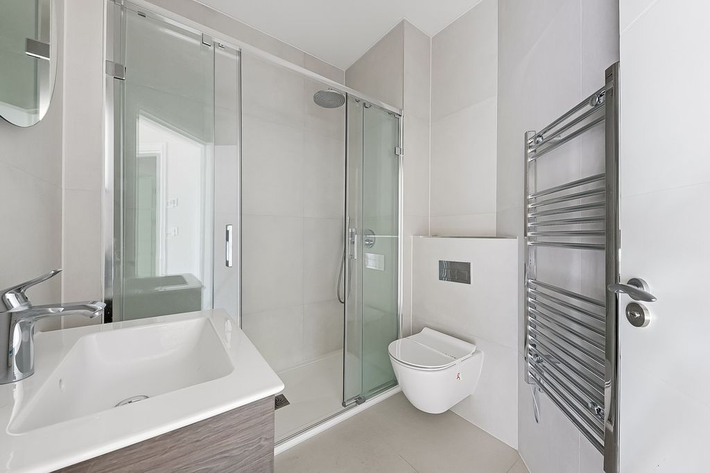 Additional image 10 of 3 bed flat for saleWoodlands Road, Bromley BR1