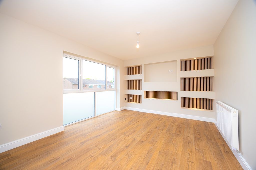 Additional image 2 of 2 bed flat for saleHarringdale Road, High Harrington CA14