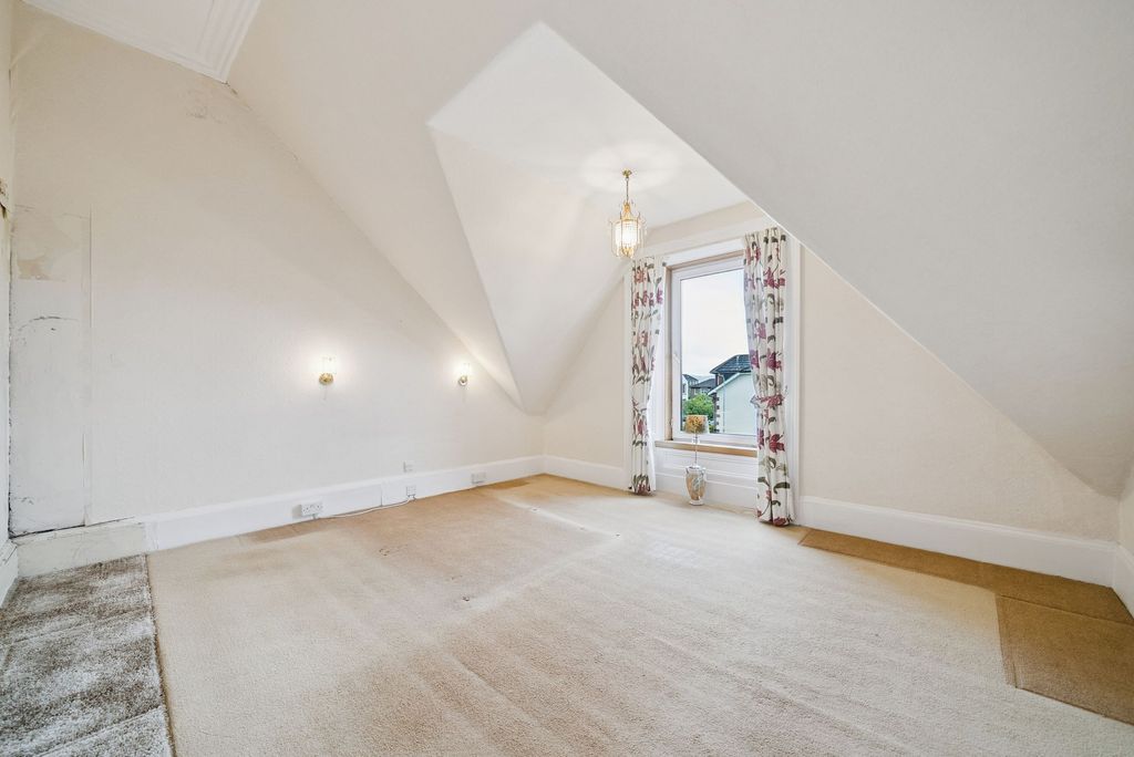 Additional image 13 of 3 bed flat for sale125A East Princes Street, Helensburgh G84