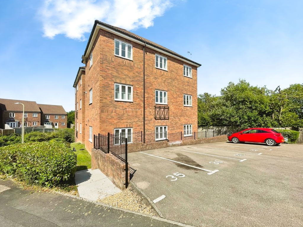 2 bed flat for saleChurch Bell Sound, Bridgend CF31