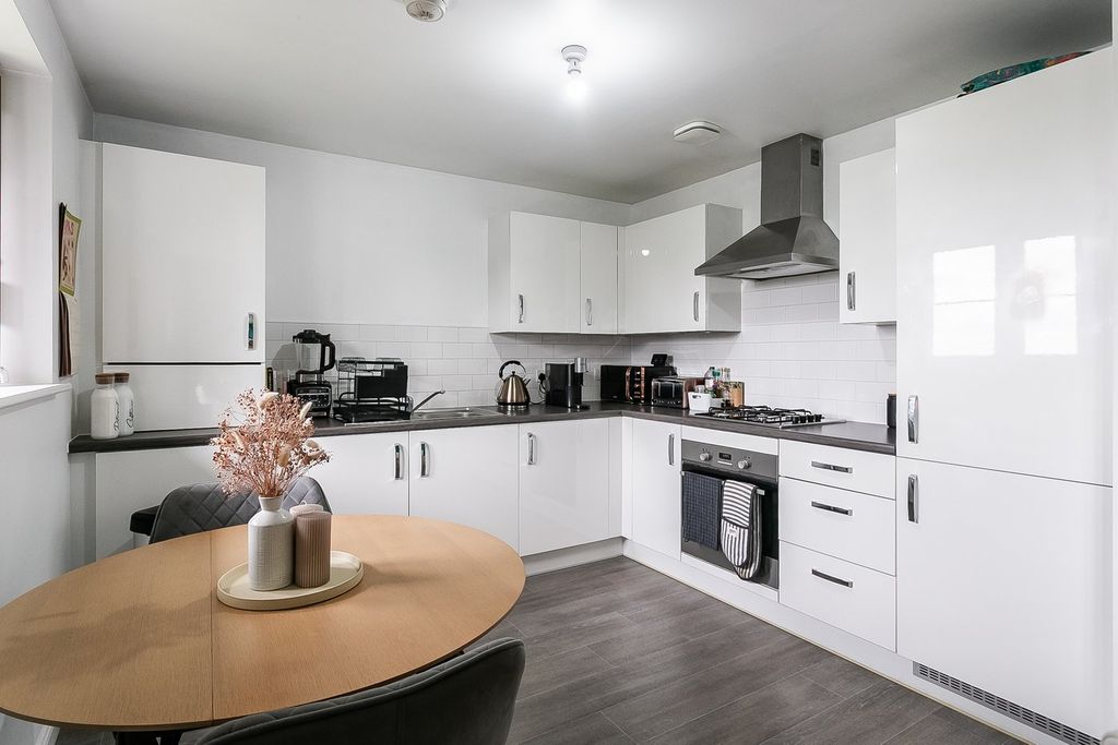 Additional image 7 of 2 bed flat for saleKidlaw Close, Edinburgh EH16