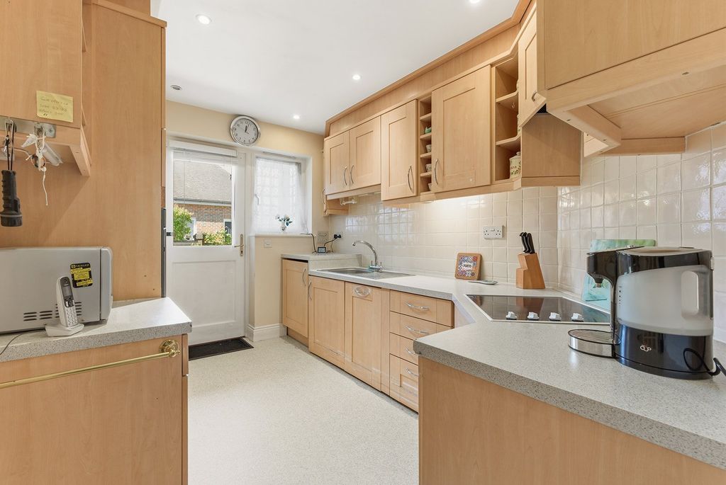 Additional image 3 of 2 bed flat for saleSt. Marys Court, Beaconsfield, Buckinghamshire HP9