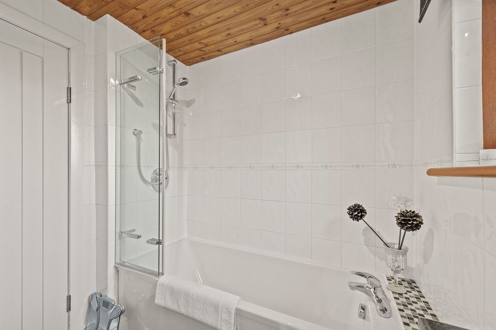 Additional image 14 of 3 bed detached house for saleDrummond Avenue, Auchterarder PH3