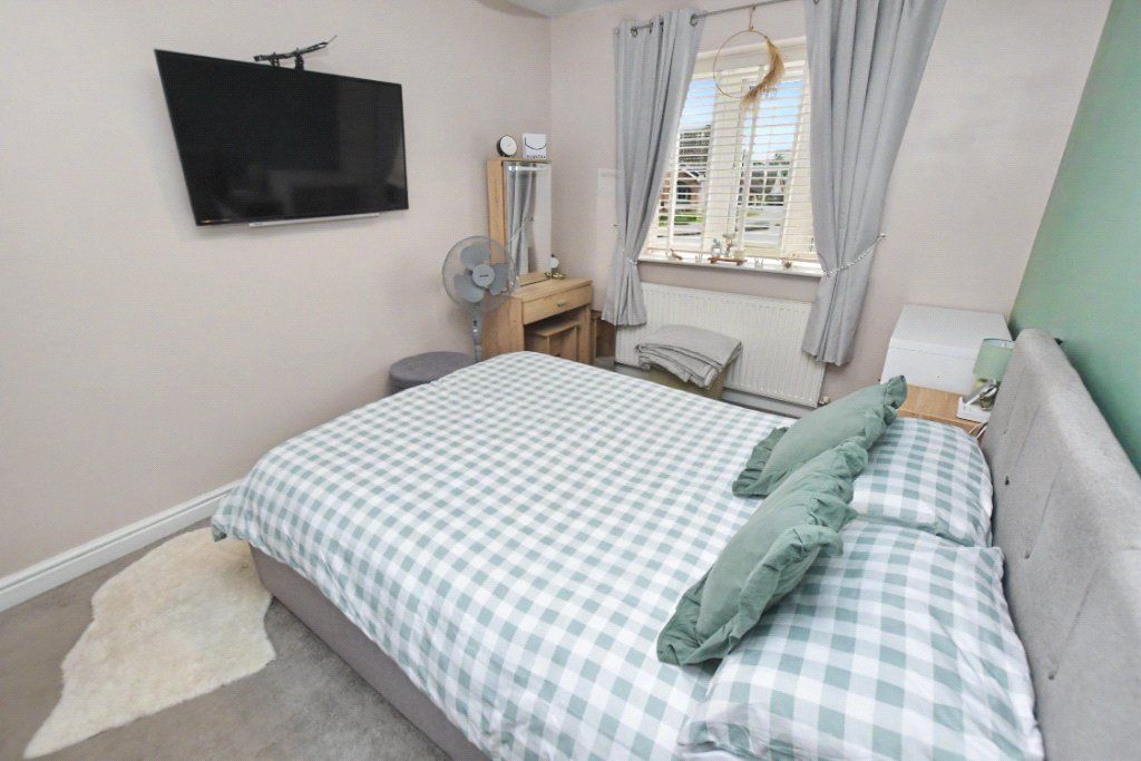 Additional image 7 of 2 bed flat for saleChestnut Gardens, Leeds, West Yorkshire LS12