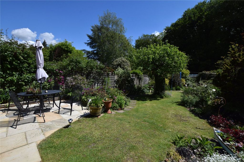 Additional image 28 of 3 bed detached house for saleChawton Park Road, Alton, Hampshire GU34