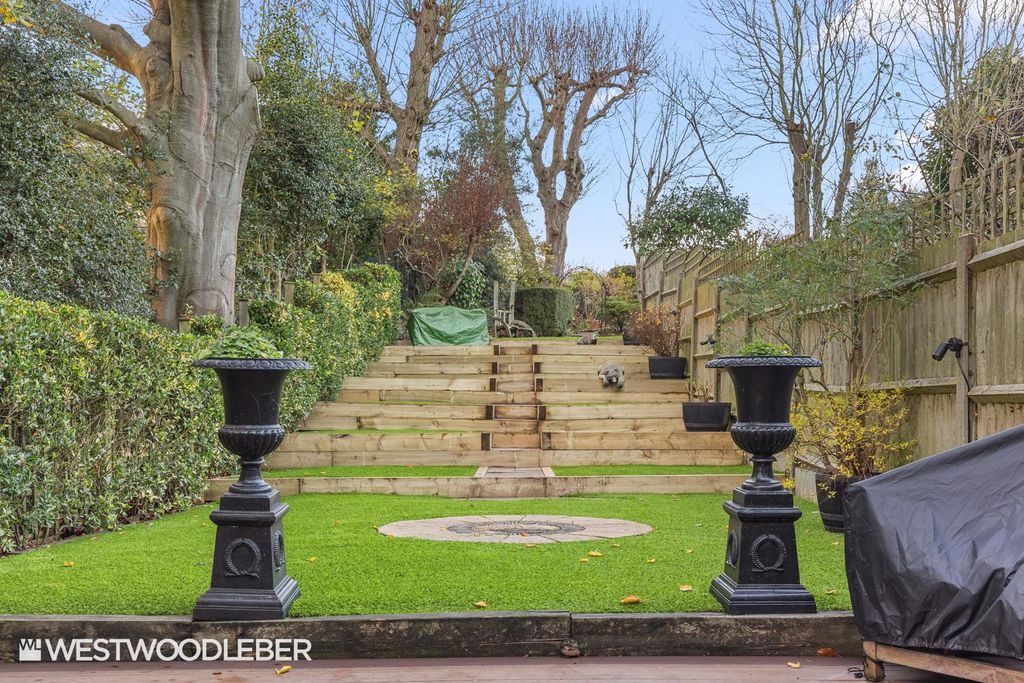 Additional image 37 of 4 bed detached house for saleStation Road, Broxbourne EN10
