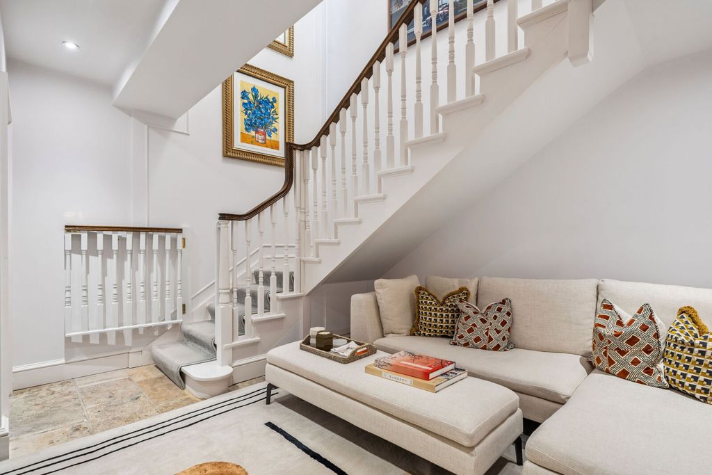 Additional image 19 of 3 bed flat for saleWilloughby Lane, Bromley BR1