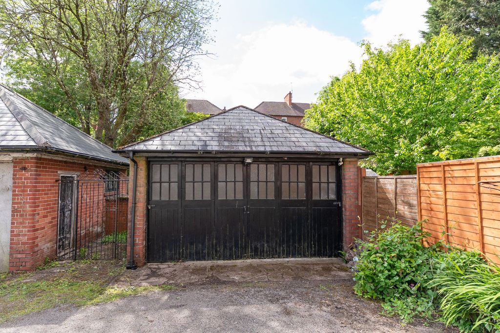 Additional image 39 of 4 bed semi-detached house for saleFields Road, Newport NP20