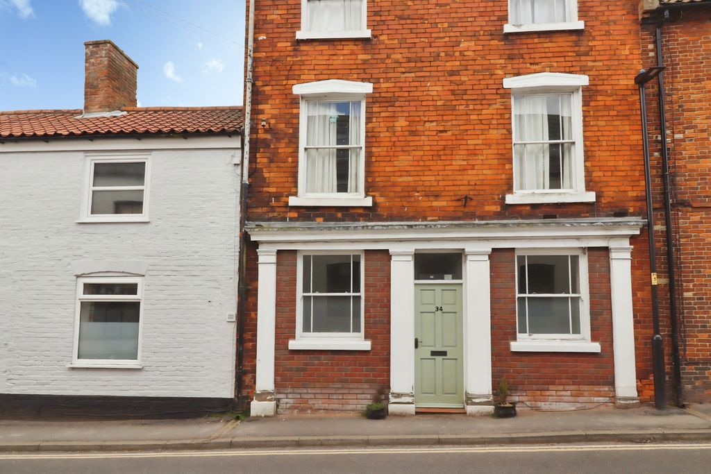 Additional image 10 of 2 bed flat for saleSouth Street, Caistor LN7