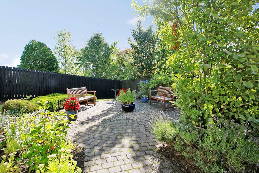 Additional image 8 of 1 bed property for sale24, Kirk Manor Court, Kirk Brae, Cults, Aberdeen AB159Sf AB15