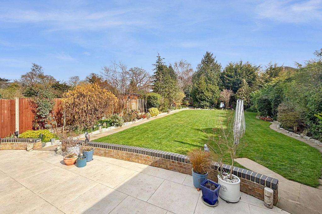 Additional image 2 of 4 bed bungalow for saleSelborne Avenue, Bexley, Kent DA5
