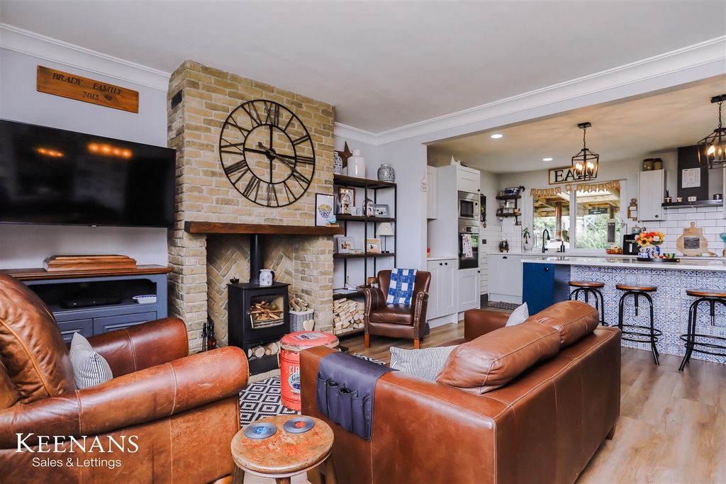 Additional image 3 of 4 bed detached house for salePark Crescent, Accrington BB5