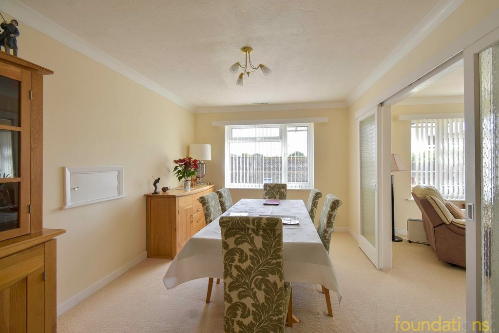 Additional image 4 of 3 bed flat for saleCollington Avenue, Bexhill-On-Sea TN39