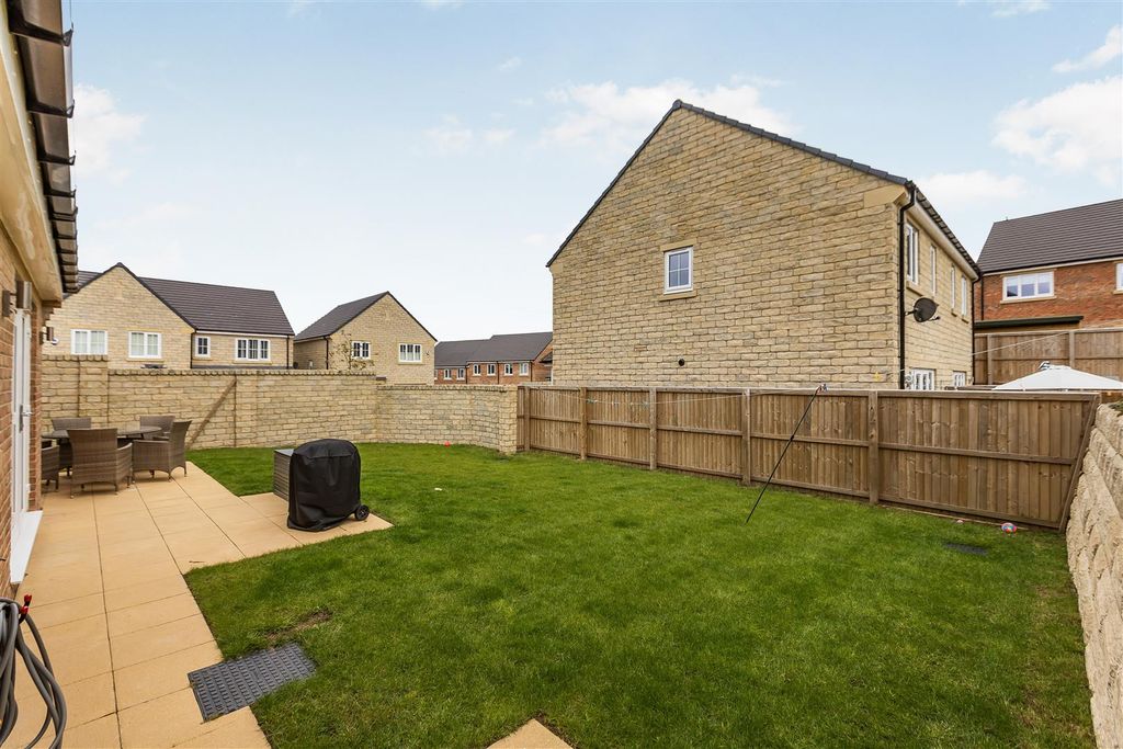 Additional image 6 of 5 bed detached house for saleMerlin Drive, Barnard Castle DL12