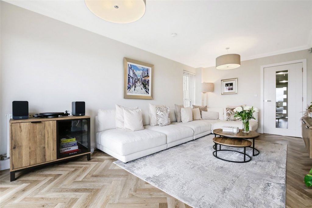 Additional image 5 of 4 bed detached house for saleStewart Gardens, Airdrie, North Lanarkshire ML6