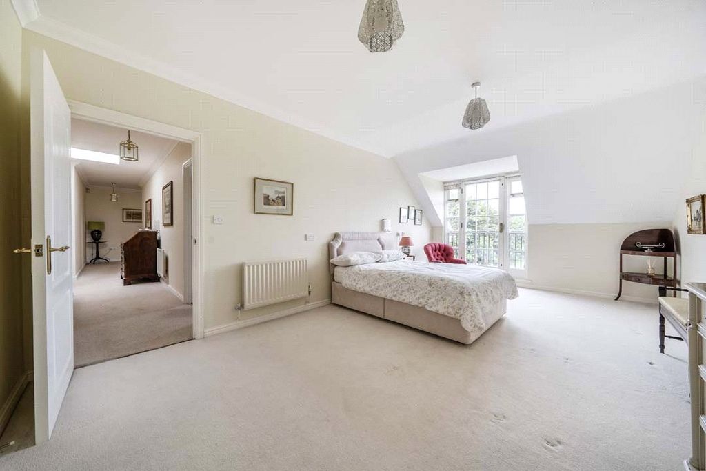 Additional image 11 of 2 bed parking/garage for saleLady Cooper Court, Castle Village, Berkhamsted, Hertfordshire HP4