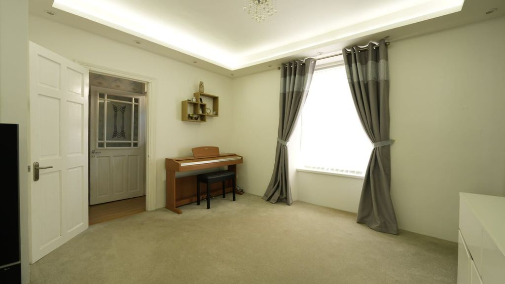 Additional image 5 of 4 bed terraced house for salePemberton Street, Llanelli SA15