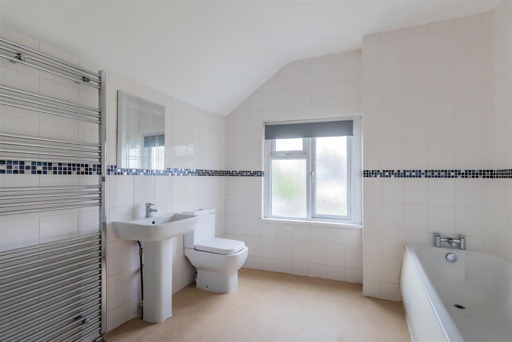 Additional image 10 of 2 bed property for saleImperial Buildings Row, Llandaff, Cardiff CF5