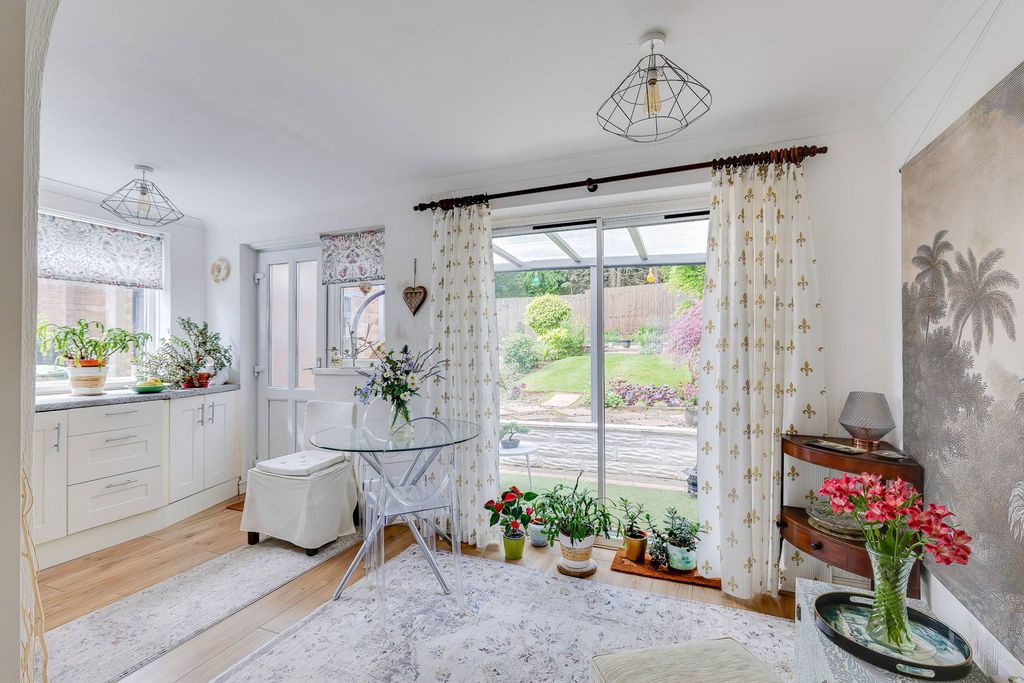 Additional image 11 of 3 bed semi-detached house for saleCarisbrooke Way, Cardiff CF23