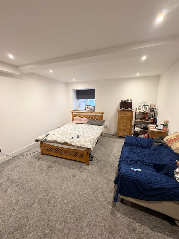 Additional image 8 of 3 bed flat for saleAshburnham Road, Bedford, Bedfordshire MK40