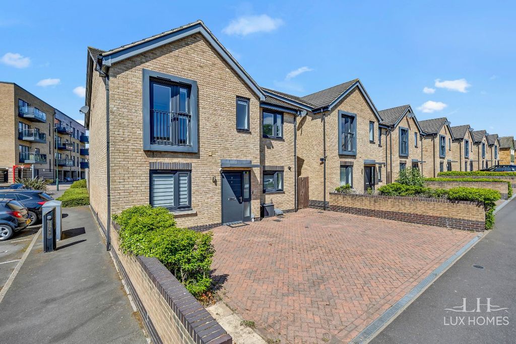 Additional image 28 of 5 bed detached house for salePinnacle Hill, Bexleyheath DA7